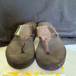 Brown wedge Yellowbox Flipflops size 6.5